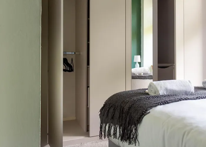 Stock Street Apartment